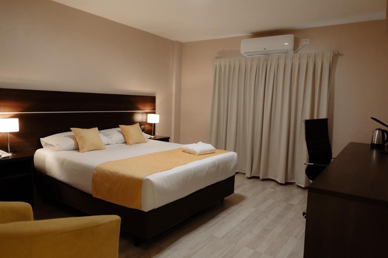 Hotel Batista Posadas Kültér fotó