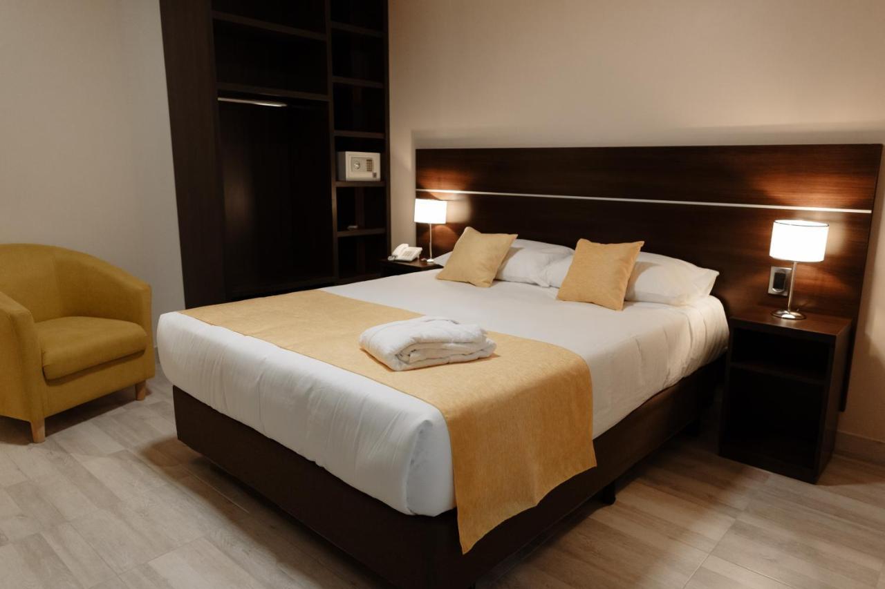 Hotel Batista Posadas Kültér fotó